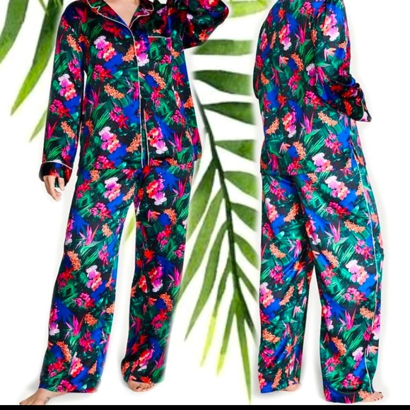 Victoria's Secret Intimates & Sleepwear Victorias Secret Satin Long